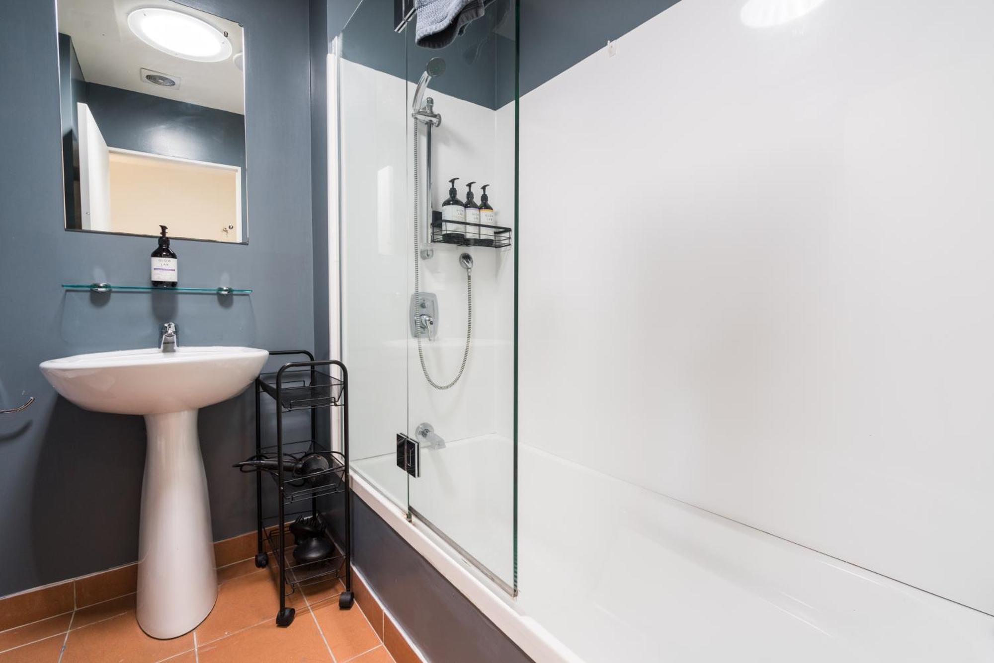 Spacious Home Near Cbd Spa Pool Parking 3Br Auckland Exterior foto
